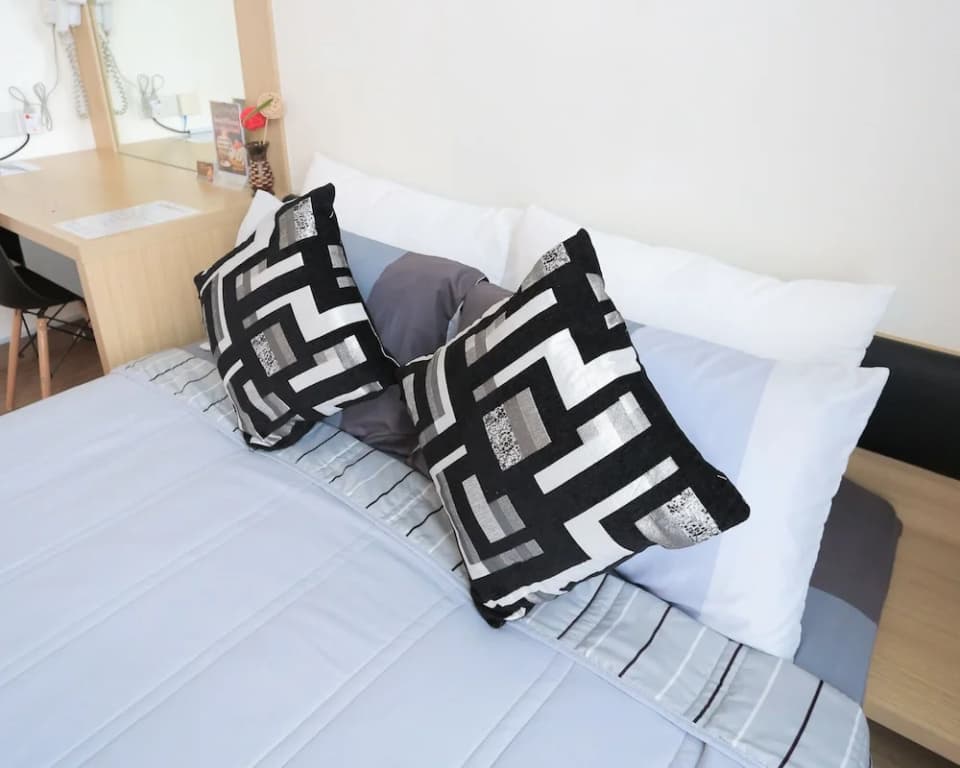 MLH Deluxe Studio Suites @ Landmark Residence - photo 21