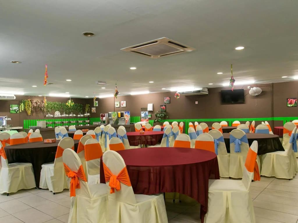 OYO 43961 KK Hotel Kajang - photo 16