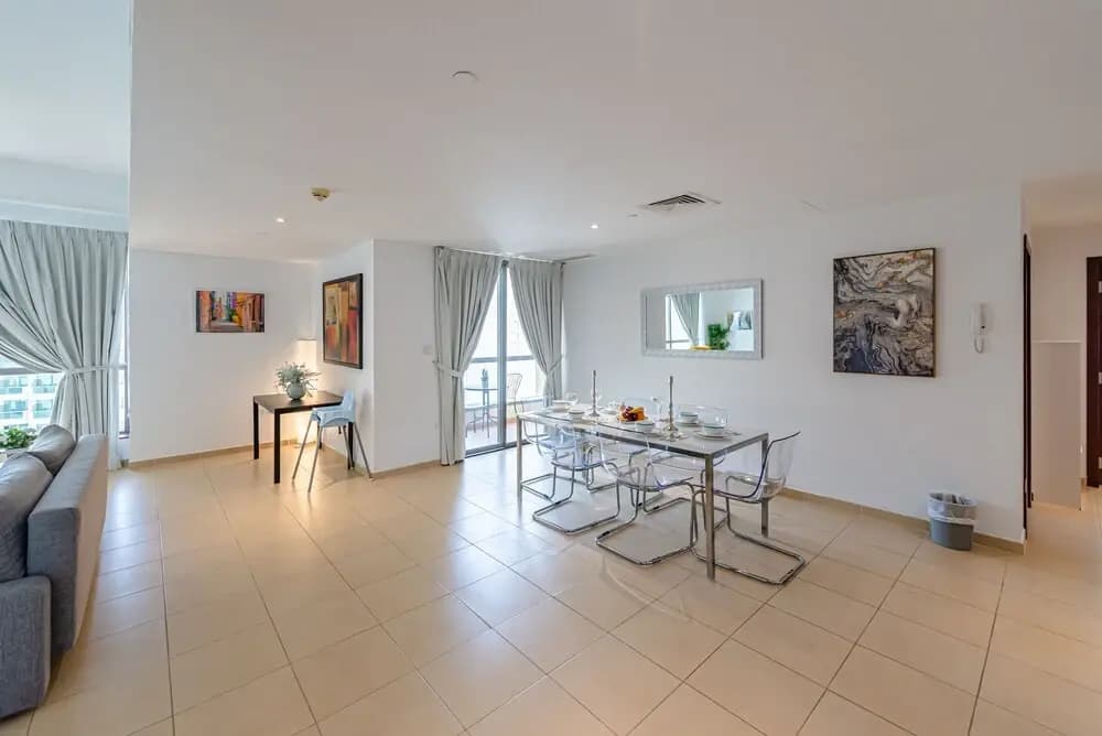 Marco Polo - Charming & Spacious 2BR Apt with Dubai Eye Views - photo 12