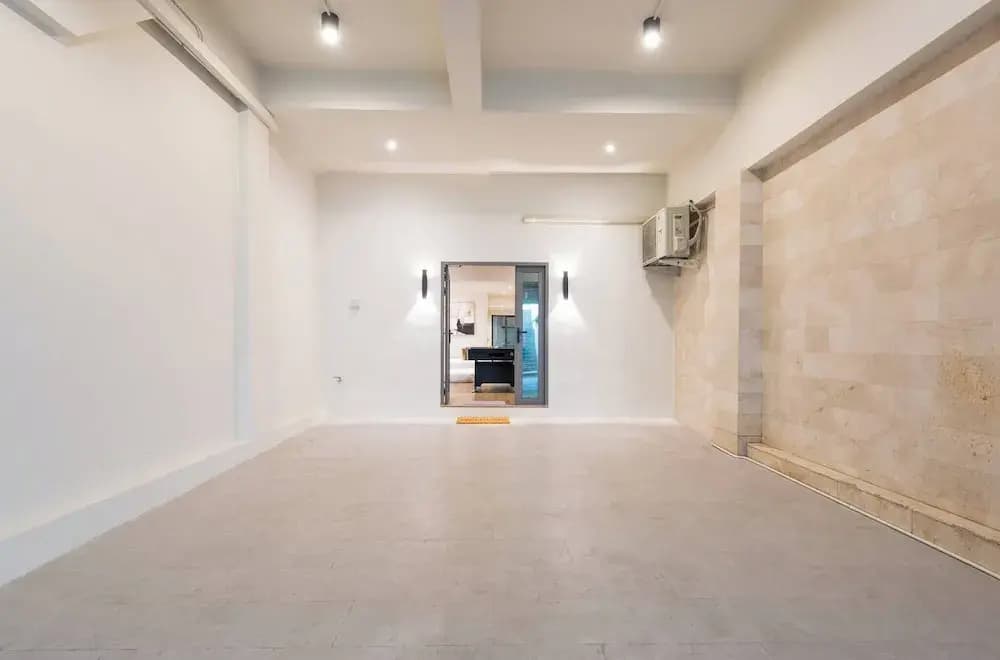 Stylish 5BR Poolhouse & Theater 2mins to BTS - photo 8