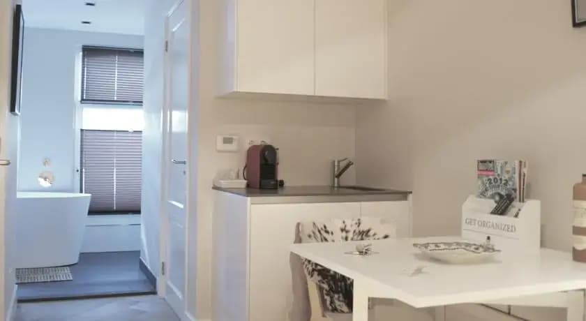 Modern Studio in a Central Location - photo 4