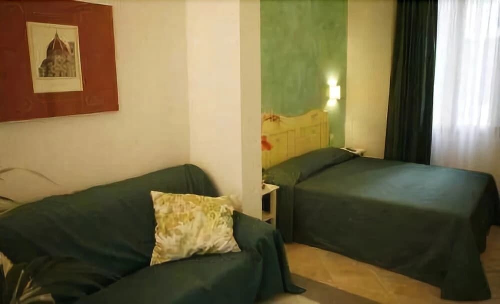 Lanterna Fiorentina B&B - photo 3