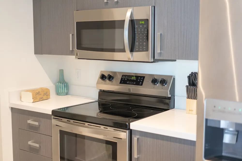 The Outpost Miami Apartments - photo 8