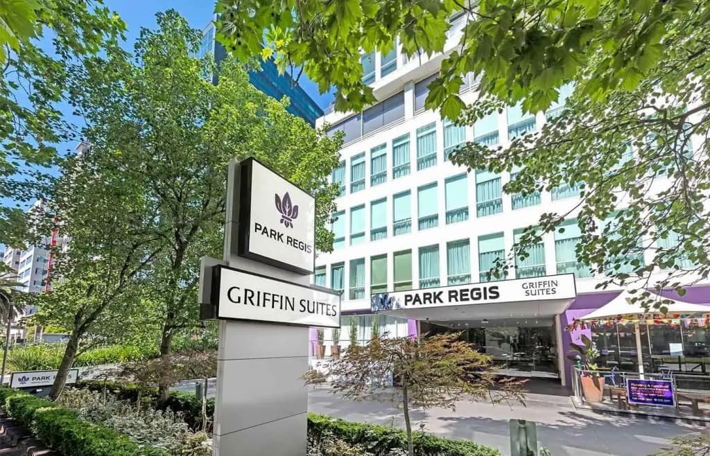 Park Regis Griffin Suites - photo 20