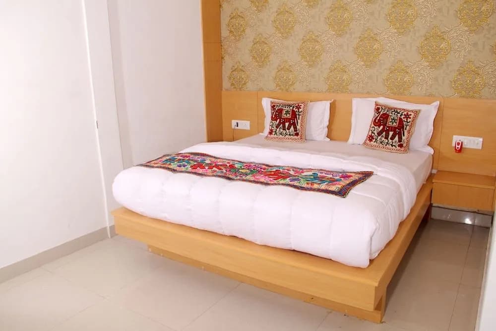 New Frontier Hotel - photo 7