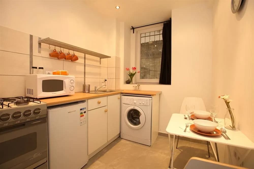 Budapest City Center Apartments - photo 16
