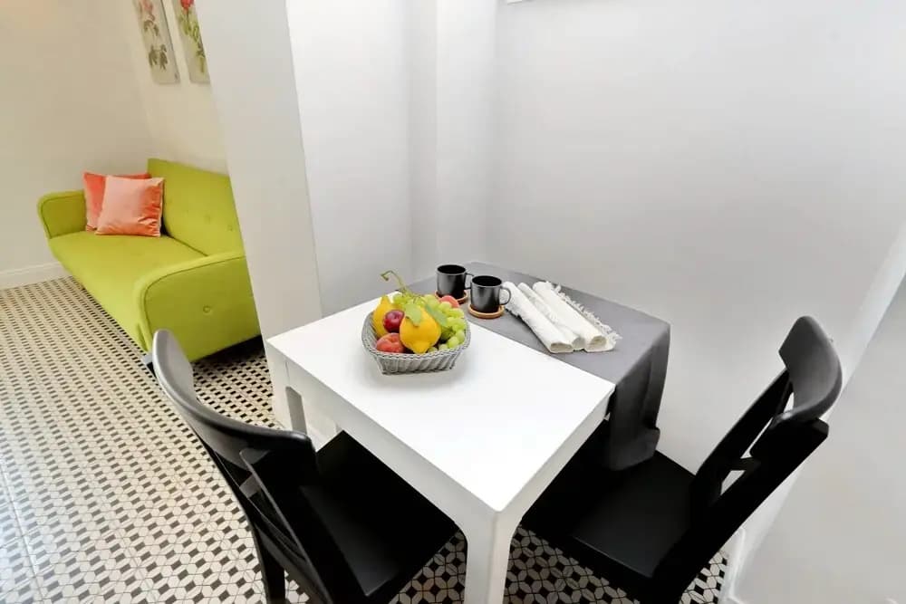 Garibaldi 3 - WR Apartments - photo 11