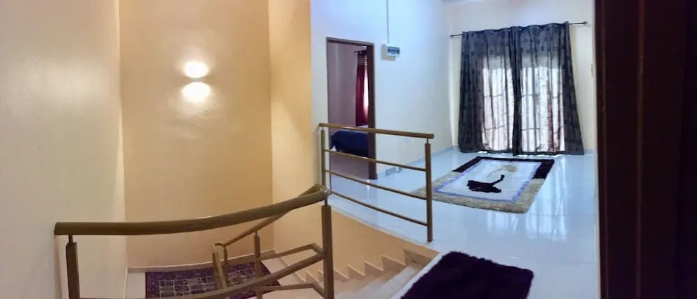 Lily Homestay Kangar - photo 11
