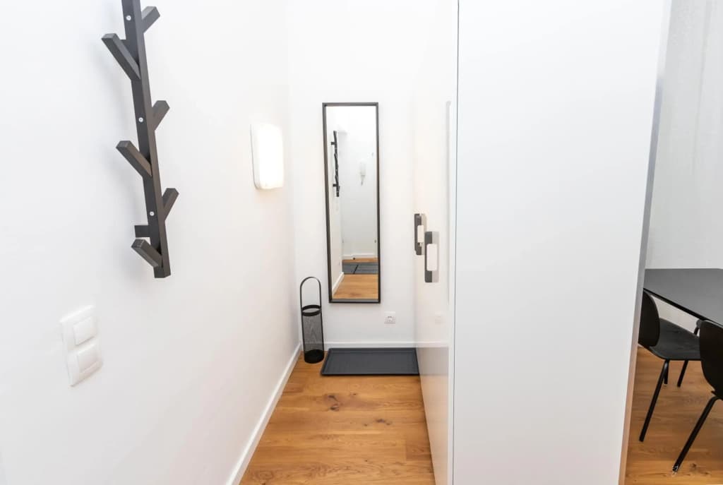 Radiant Premium Apartments - Central - photo 9