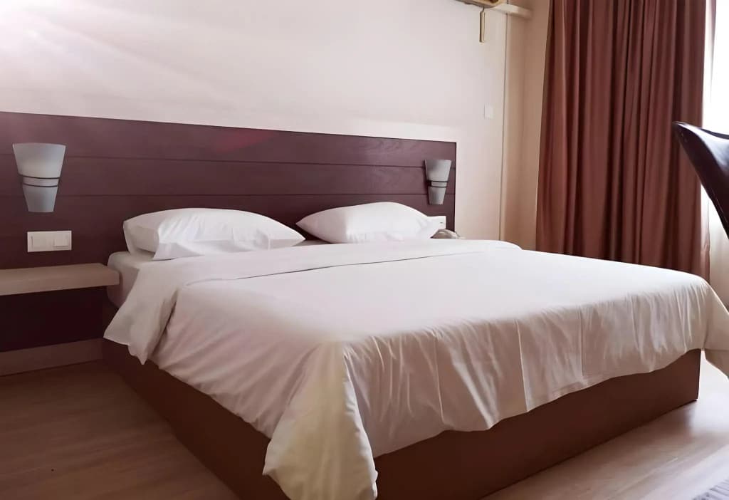 Somerset Hotel - photo 19