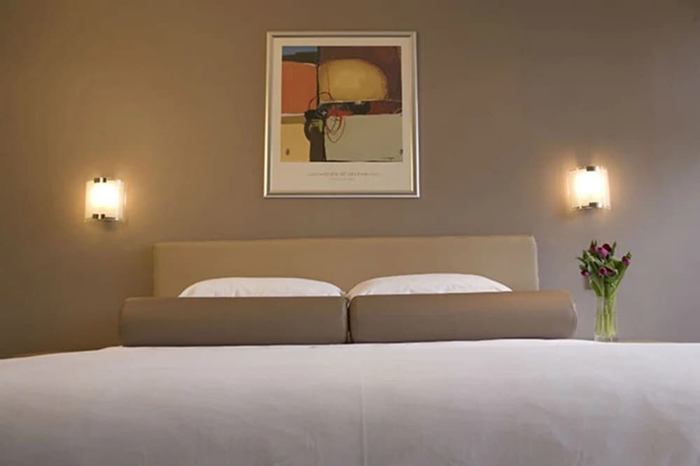 Easystay Studio Apartments - photo 6