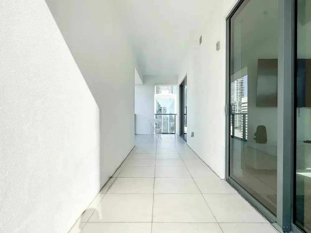 Luxury 3BR with Private Rooftop - photo 10