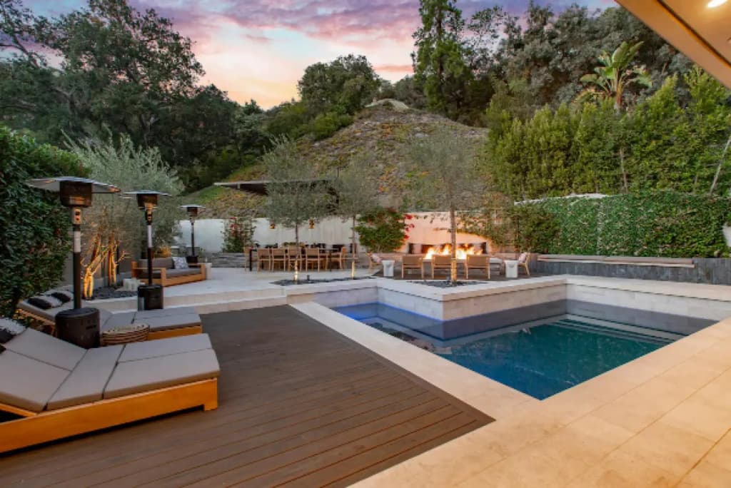 Willow Glen - Hollywood Hills Multi-level Villa With Theater & Pool - photo 47