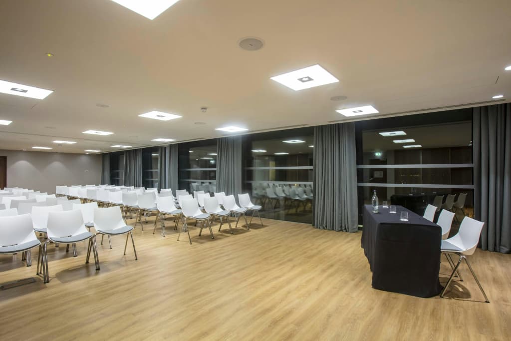 Courtyard by Marriott Edinburgh West - photo 13