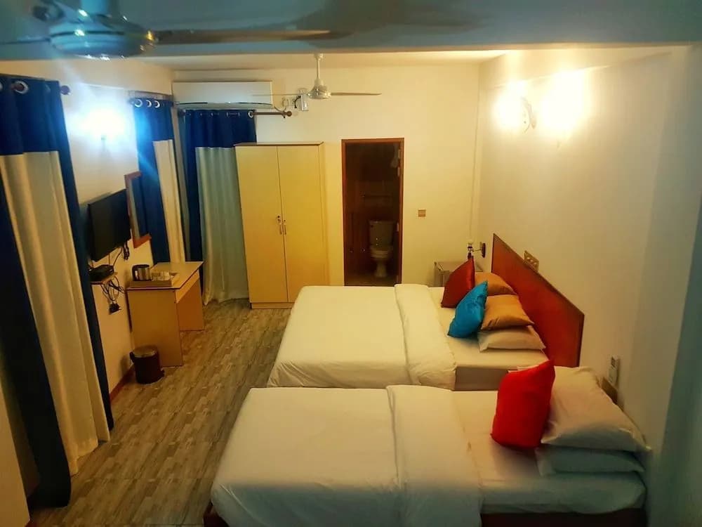 Five Coral Inn - photo 1