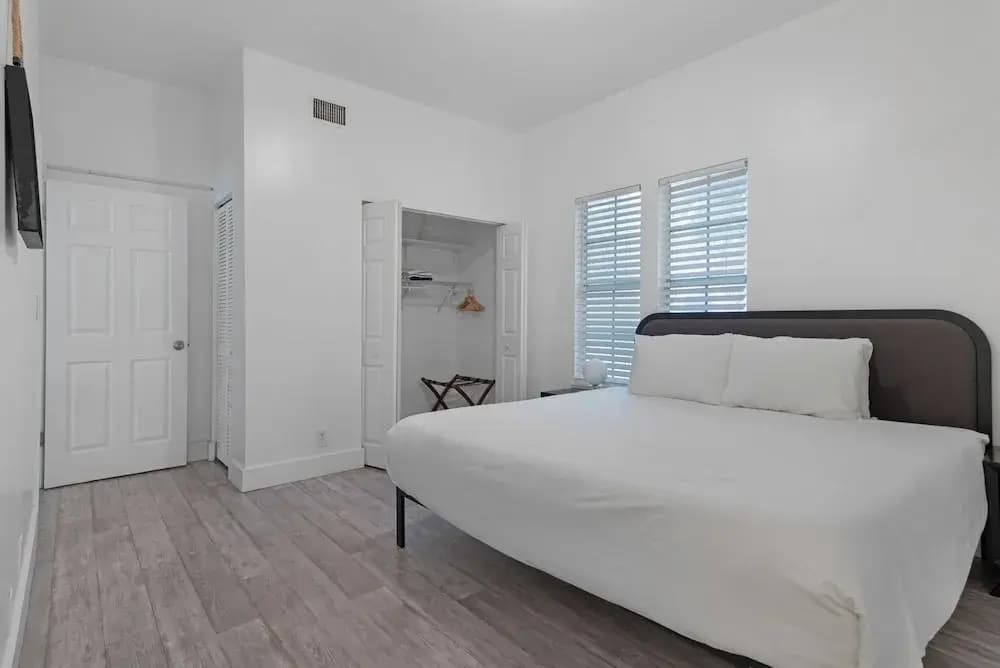 7BD Downtown Oasis Pool - photo 2