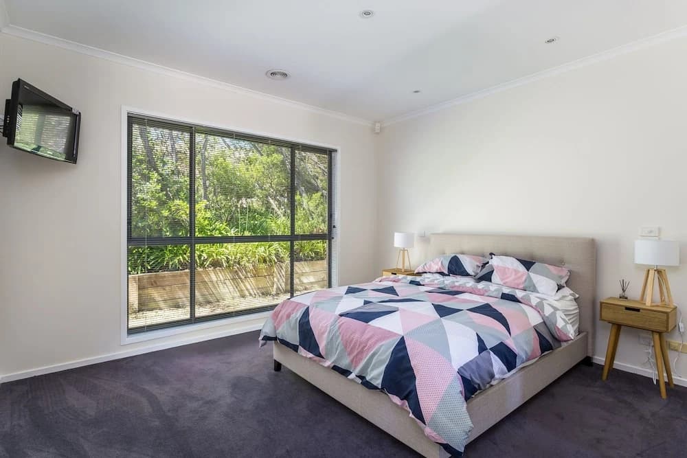 Caxton Beach Hideaway - photo 2