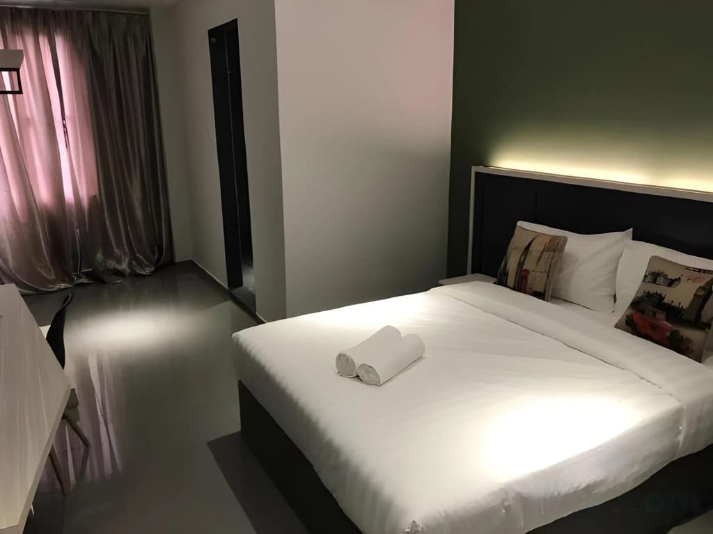 Hotel 99 - Kota Kemuning - photo 18