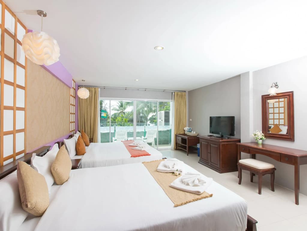 Time Out Hotel Beach Front - photo 5