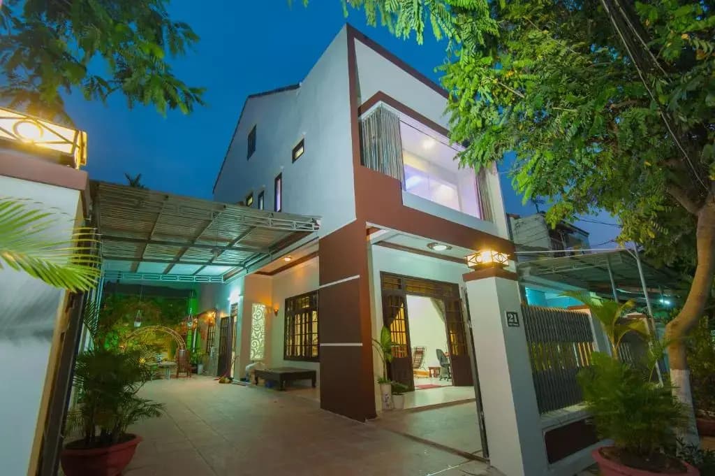 Royal Homestay - photo 1
