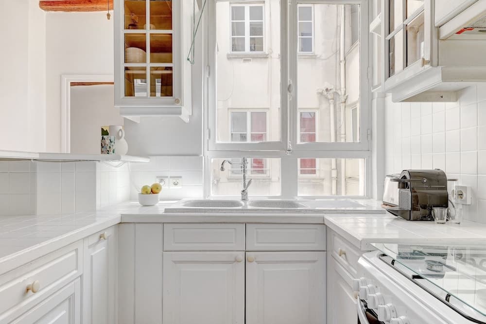 Charming 1BR Near Latin Quarter - photo 10