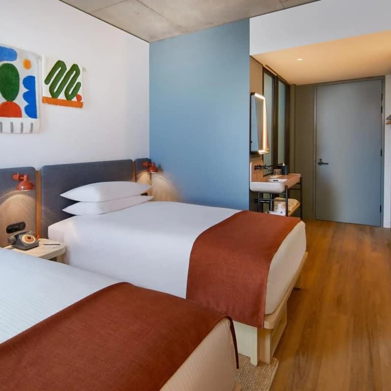 Moxy Sydney Airport - photo 28