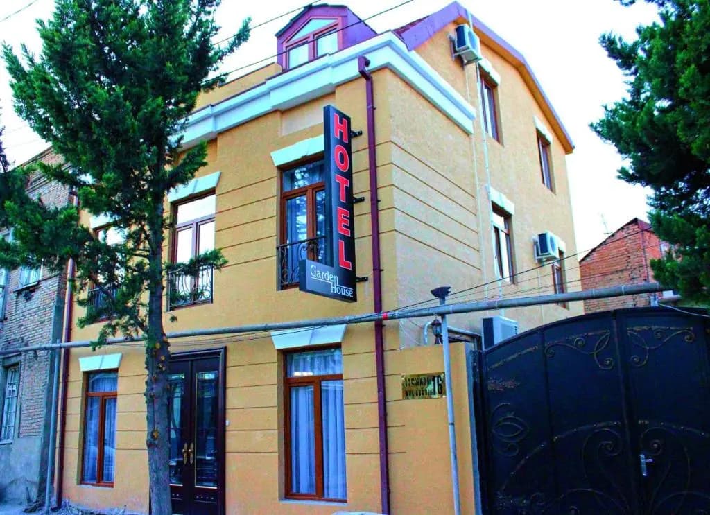 Hotel Garden House - photo 1