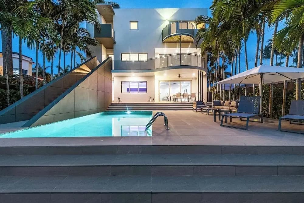 Villa Haven by Rove 4BR Waterfront W/pool & Gym - photo 14