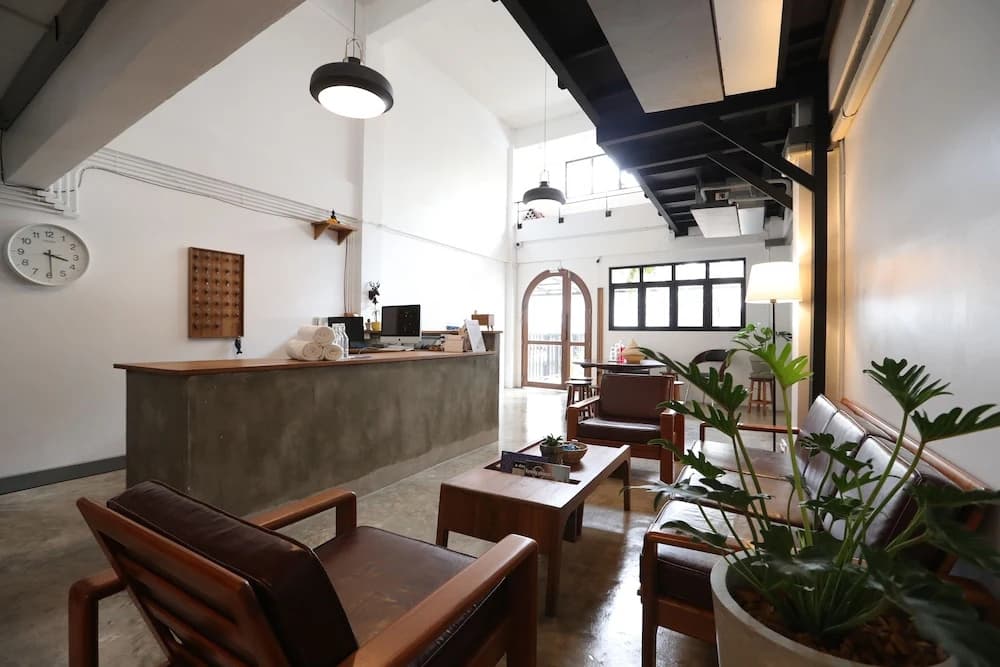 Apartment 45 Hostel - photo 2