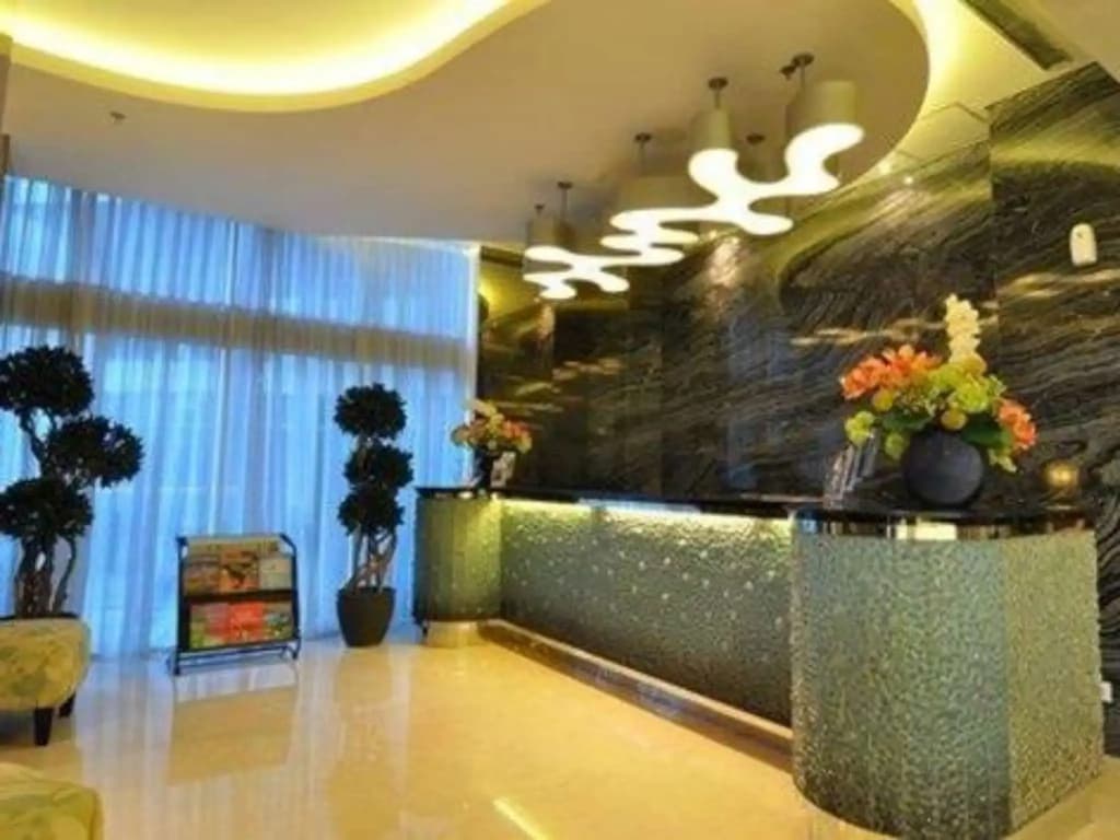 d'primahotel Mega Kuningan - photo 2