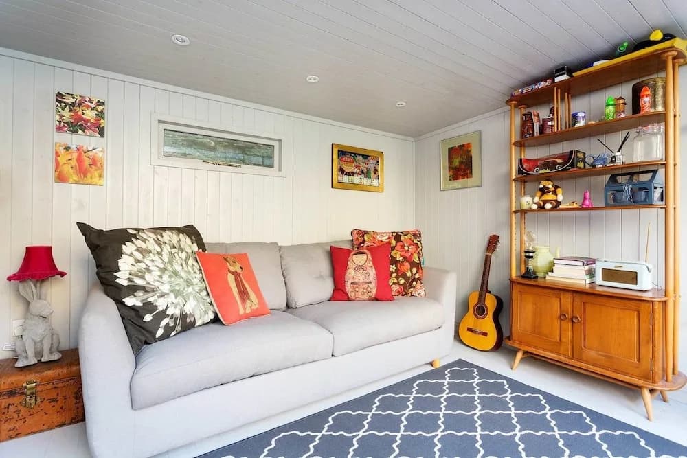 The Shepherd's Bush Hideaway - photo 11
