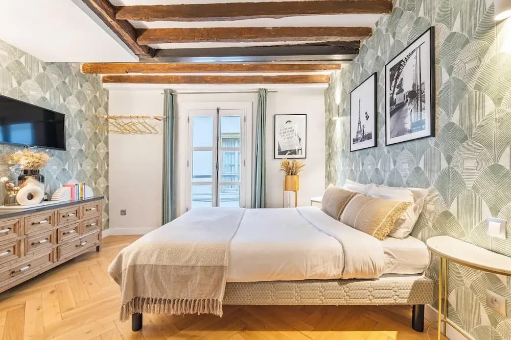 Amazing Historical Parisien Loft Next TO Louvre Area ! 6 - photo 4
