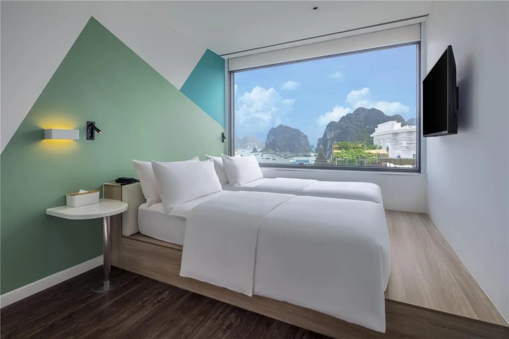 Tru by Hilton Ha Long Hon Gai Centre - photo 35