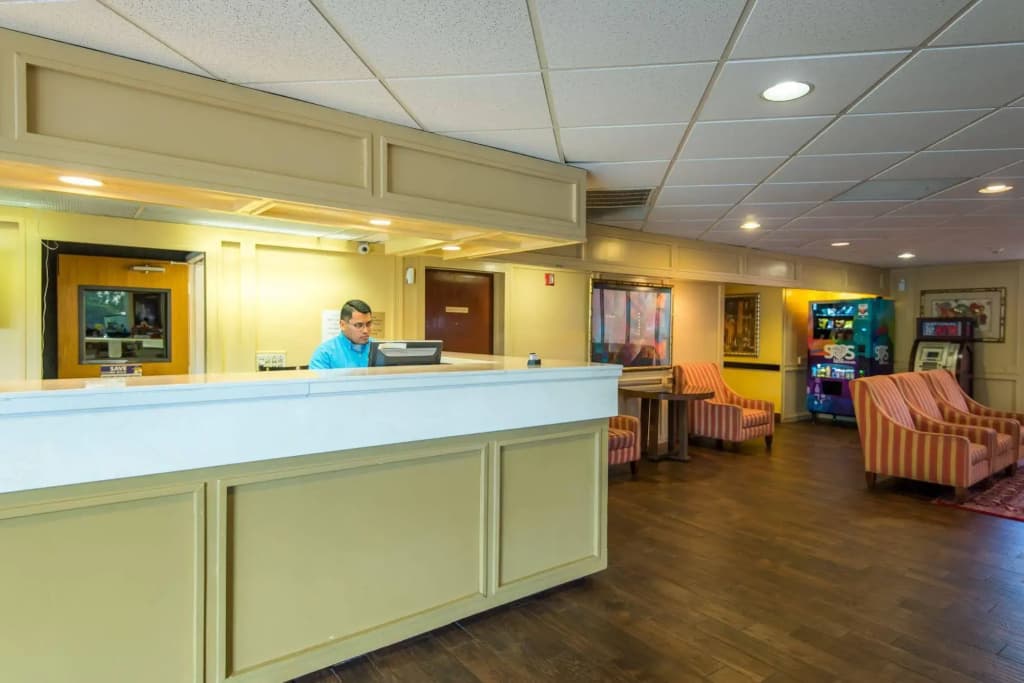 B&B Hotel Orlando International Drive Near Universal - Newly Renovated! - photo 20