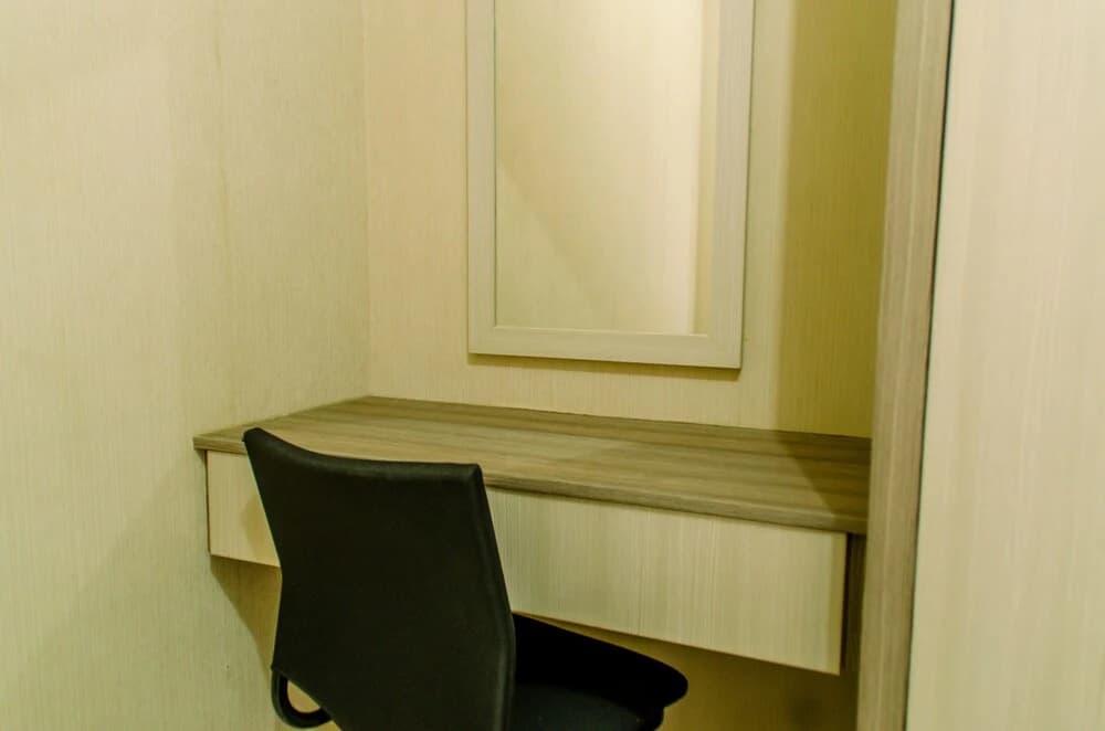 Comfort And Simply 2Br At Green Pramuka City Apartment - photo 5