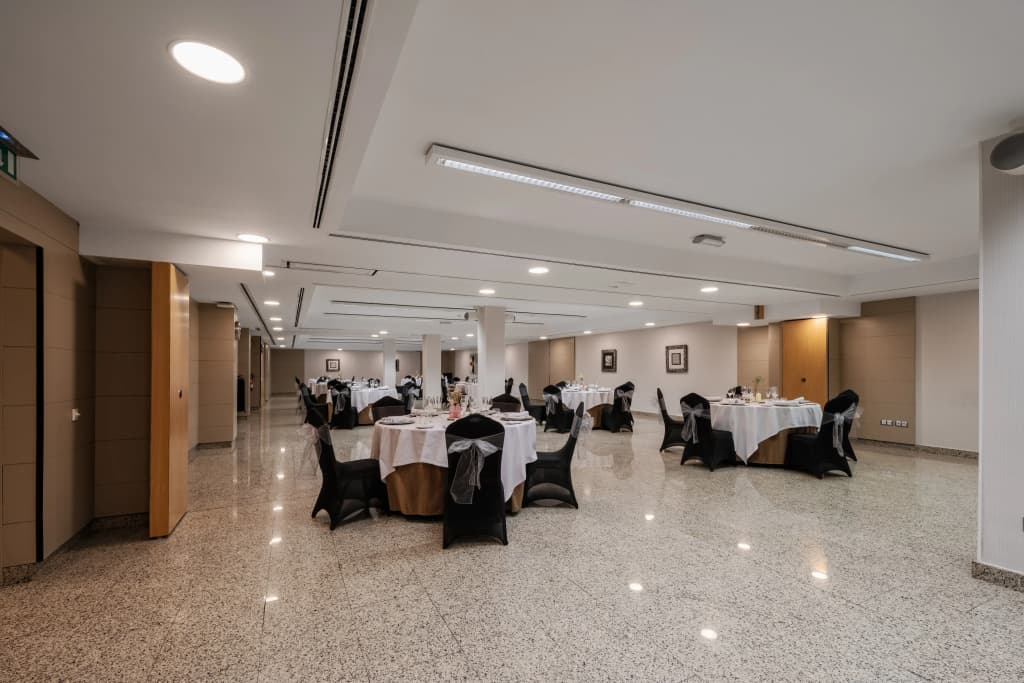 Crowne Plaza Madrid Airport by IHG - photo 24