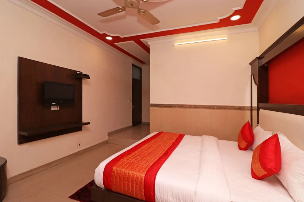 OYO Flagship 10562 Kumar palace - photo 7
