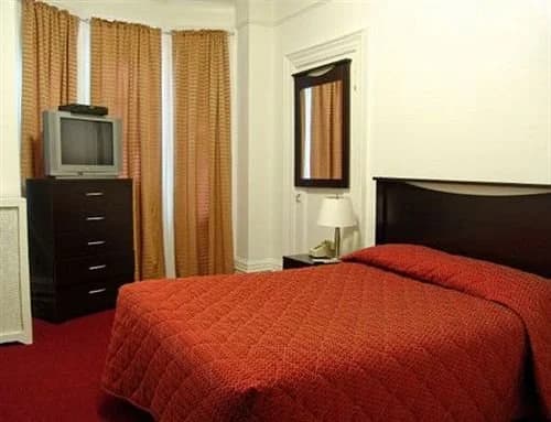 The Latham Hotel - photo 8