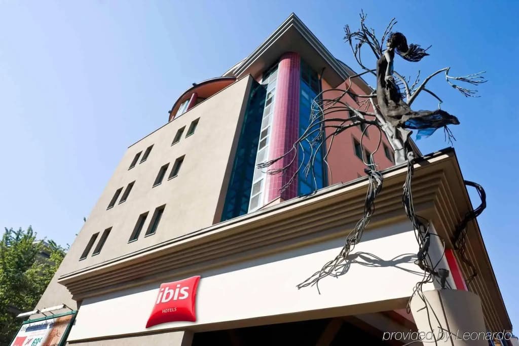 ibis Budapest Heroes Square - photo 1