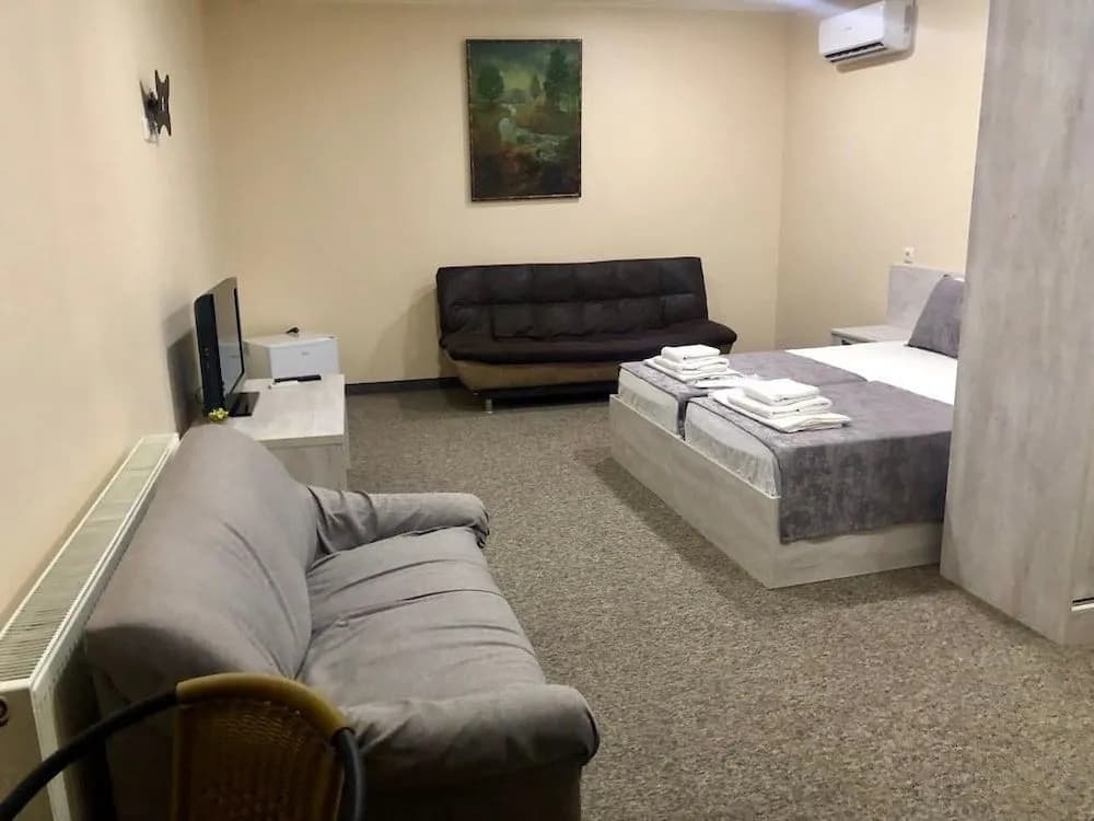 Hotel Leo Palace Tbilisi - photo 2