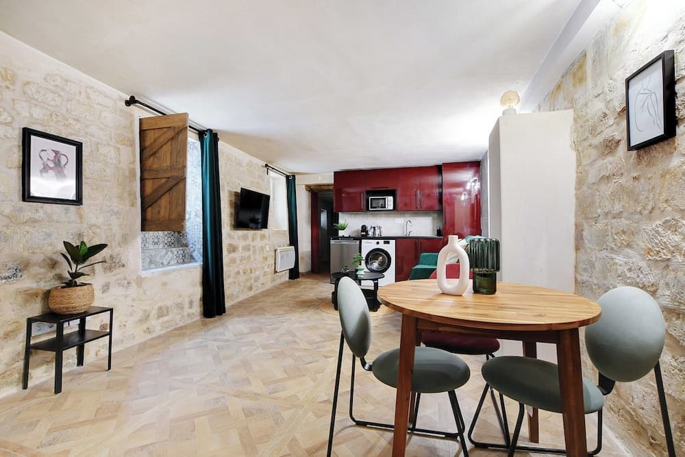 Charming Appt- 4p/1br- in the Heart of the Marais - photo 16