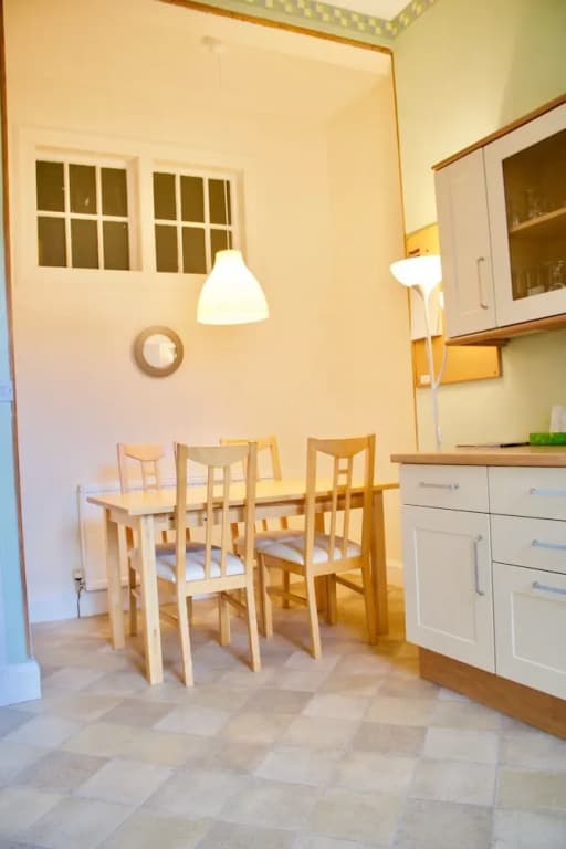 2 Bedroom Bruntsfield Apartment - photo 33