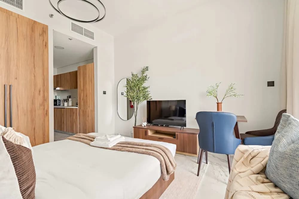 Silkhaus Chic Studio Shared Pool and Gym - photo 3