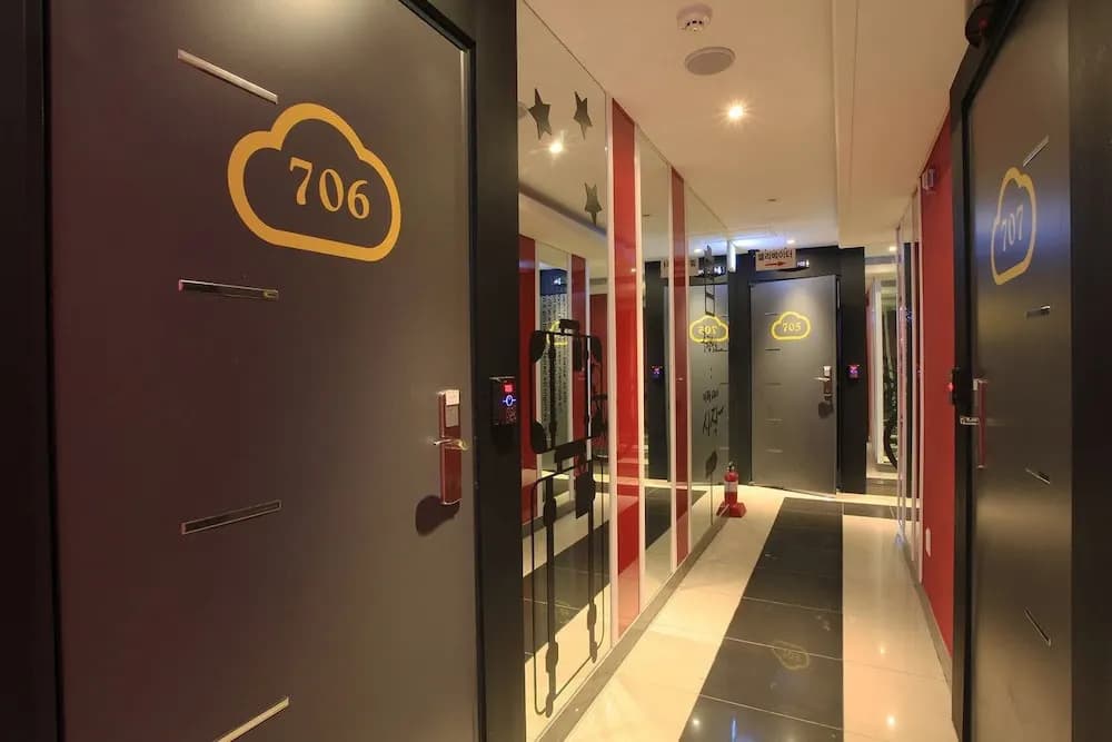 Max Hotel - photo 14