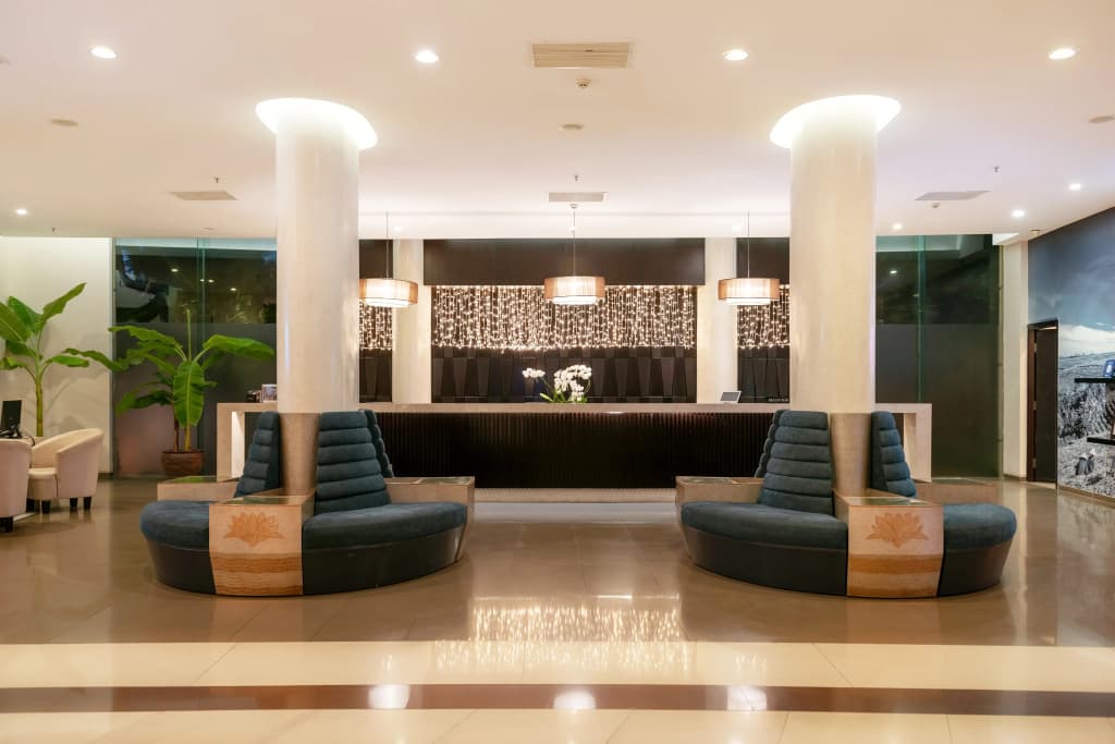 Melia Danang Beach Resort - photo 2