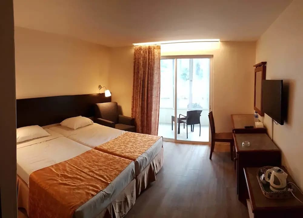 Gem Beach Resort - photo 6
