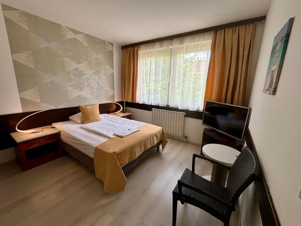 Hotel Gloria Budapest City Center - photo 22