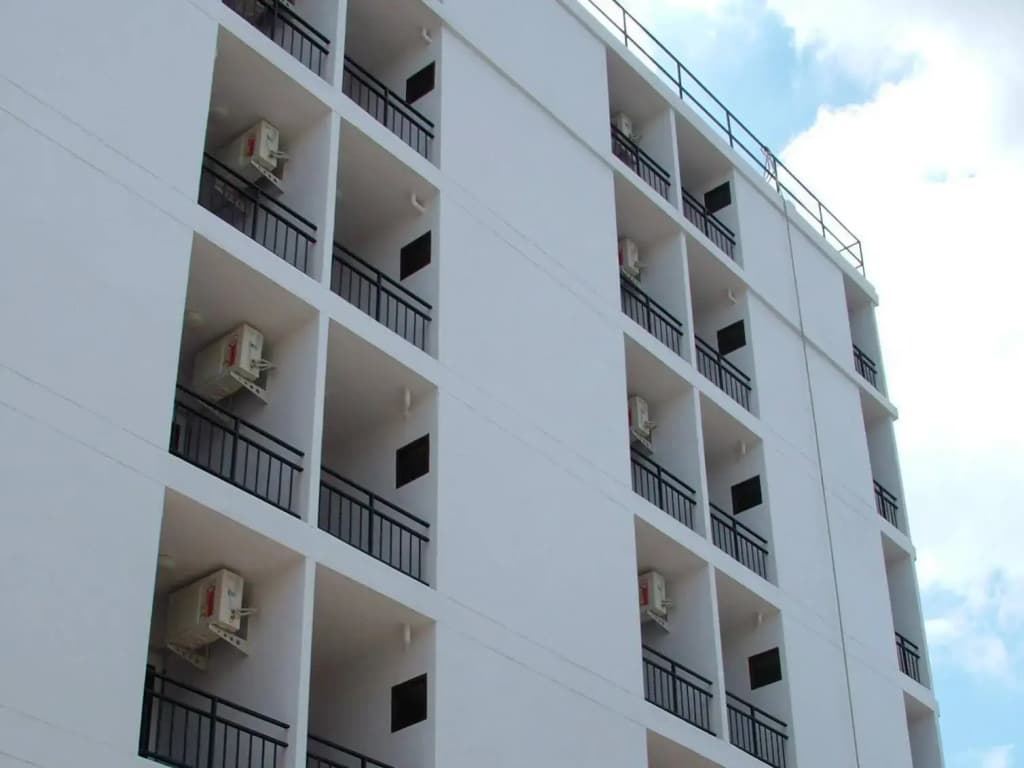 Phet Street Apartment - photo 1