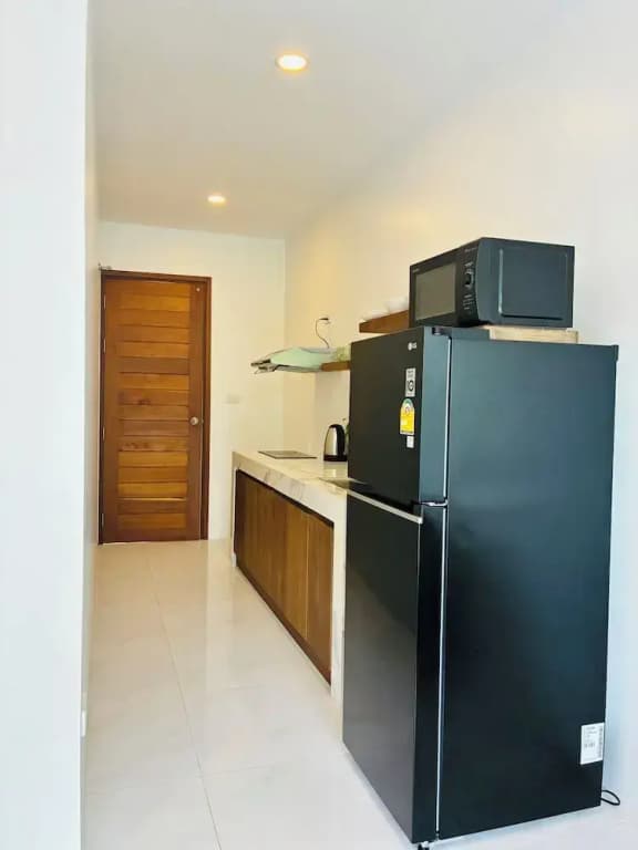 Hillside Haven-Luxury Room - photo 17