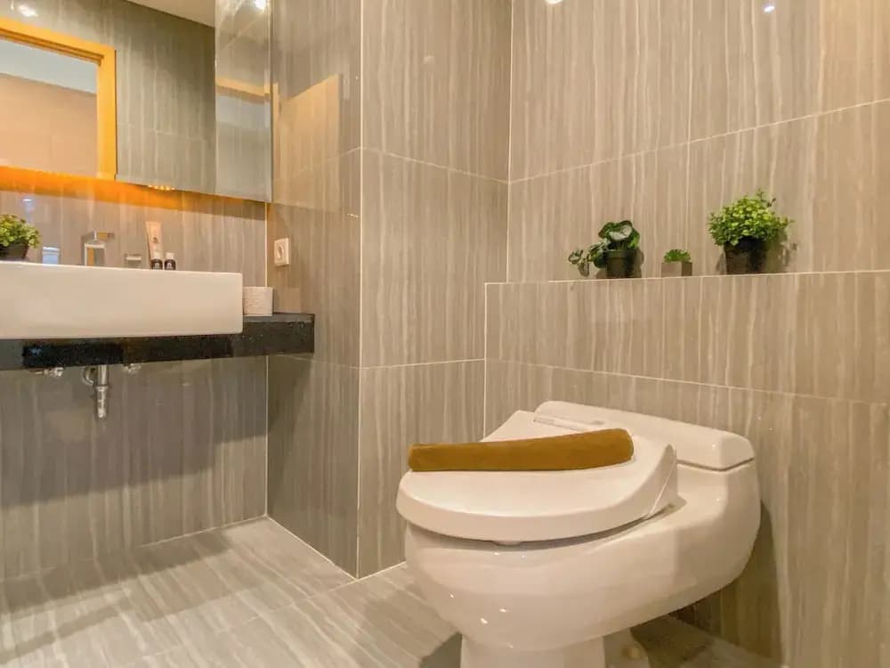 Simple Designed And Homey Studio At Apartment Capitol Suites - photo 17